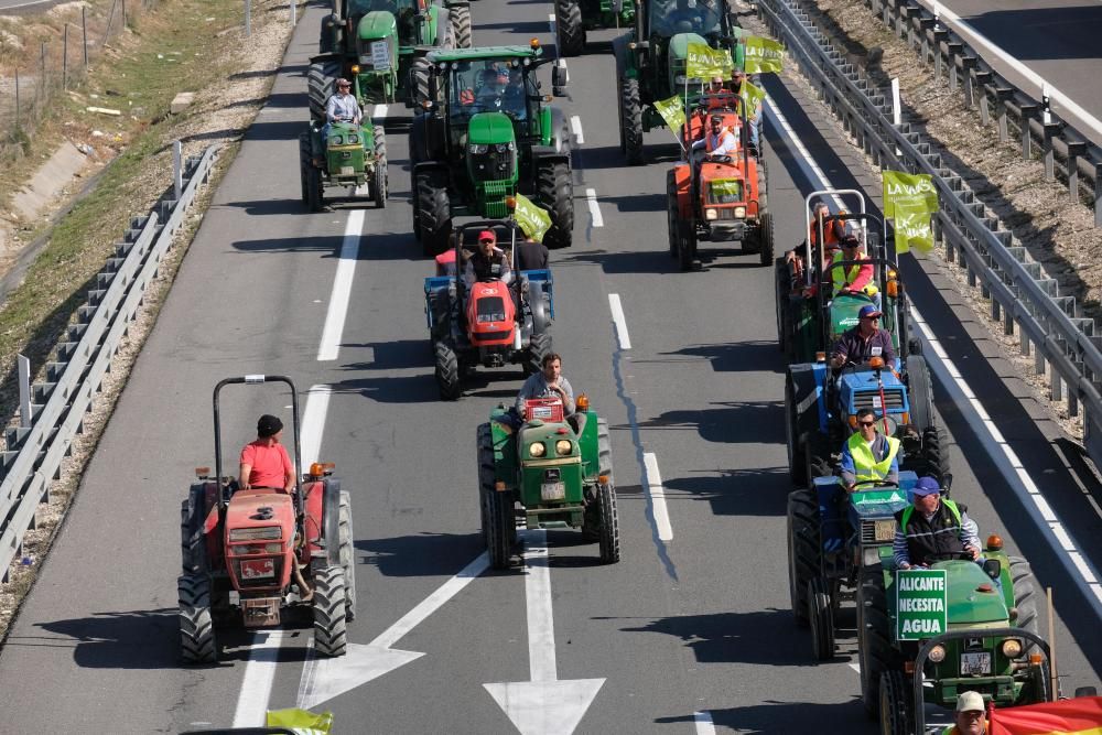 Tractorada en defensa del campo alicantino