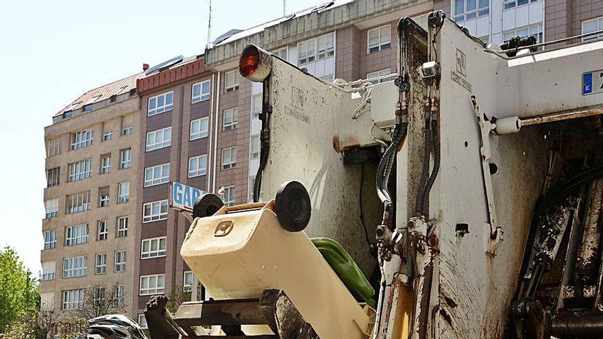 Un trabajador de la recogida de la basura. |   // BAÚLDE/ROLLER AGENCIA