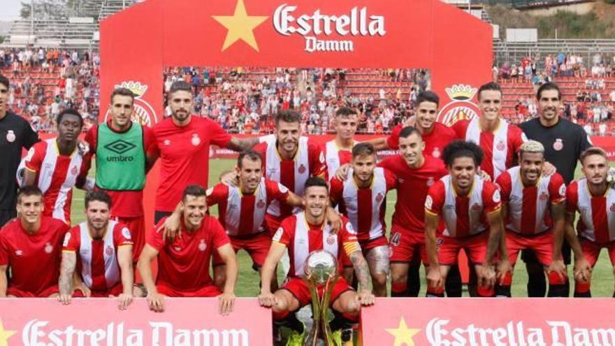 La presentació de l&#039;equip, breu i descafeïnada