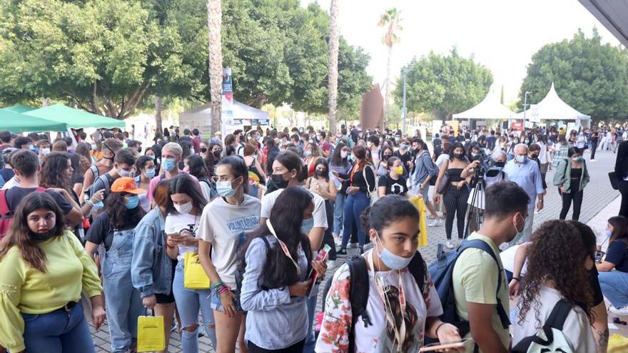 Bienvenida UA: así ha sido la feria de inauguración del curso 2021-22