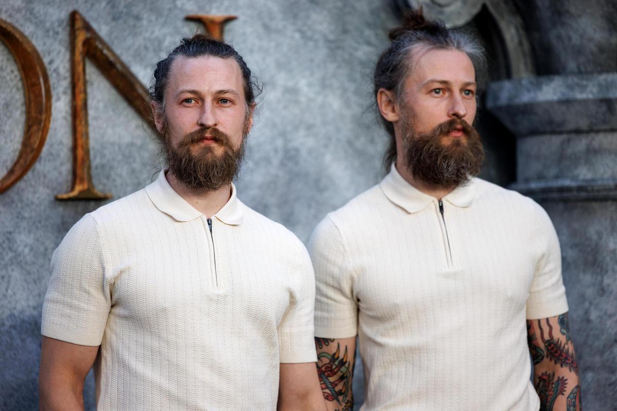 London (United Kingdom), 10/06/2024.- English actors Elliot Tittensor and Luke Tittensor pose at the UK premiere of House of the Dragon Season 2 at the Odeon Leicester Square in London, Britain, 10 June 2024. (Reino Unido, Londres) EFE/EPA/TOLGA AKMEN
