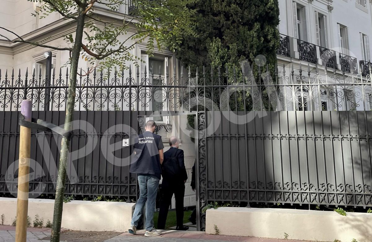 Agentes de la Agencia Tributaria, Aduanas en la Fundación Alberto y Elena Cortina.