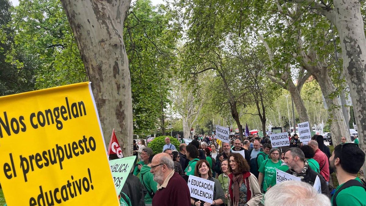 Concentración por la educación pública en Madrid. - EUROPA PRESS