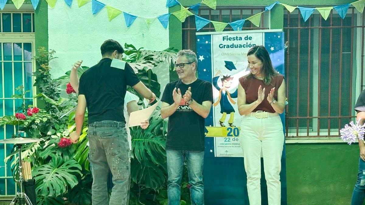 Raquel López, delegada territorial de Justicia, Administración Local y Función Pública, ha asistido a la fiesta de fin de curso del CIMI Sierra Morena, en Córdoba.