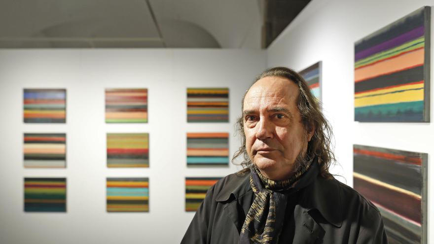 Pep Camps condensa 40 anys «pintant d’esquena al món» en quatre exposicions