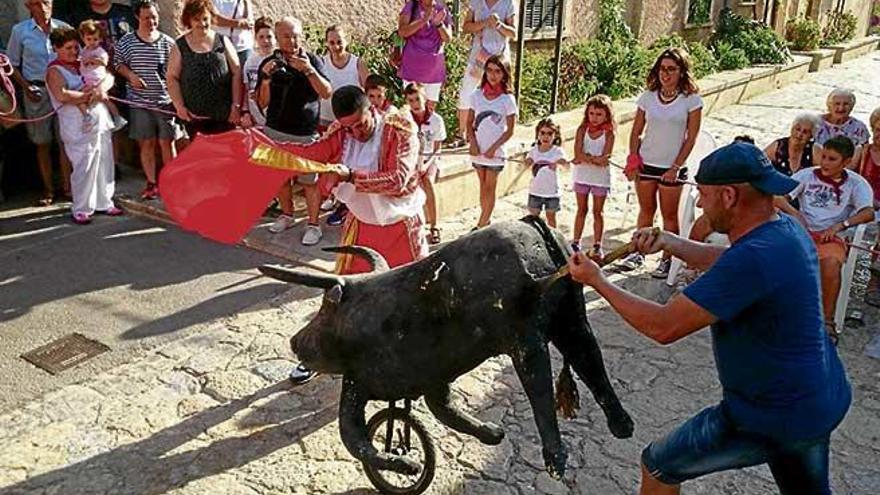 Los toros ponen fin a las fiestas del Convent de Petra