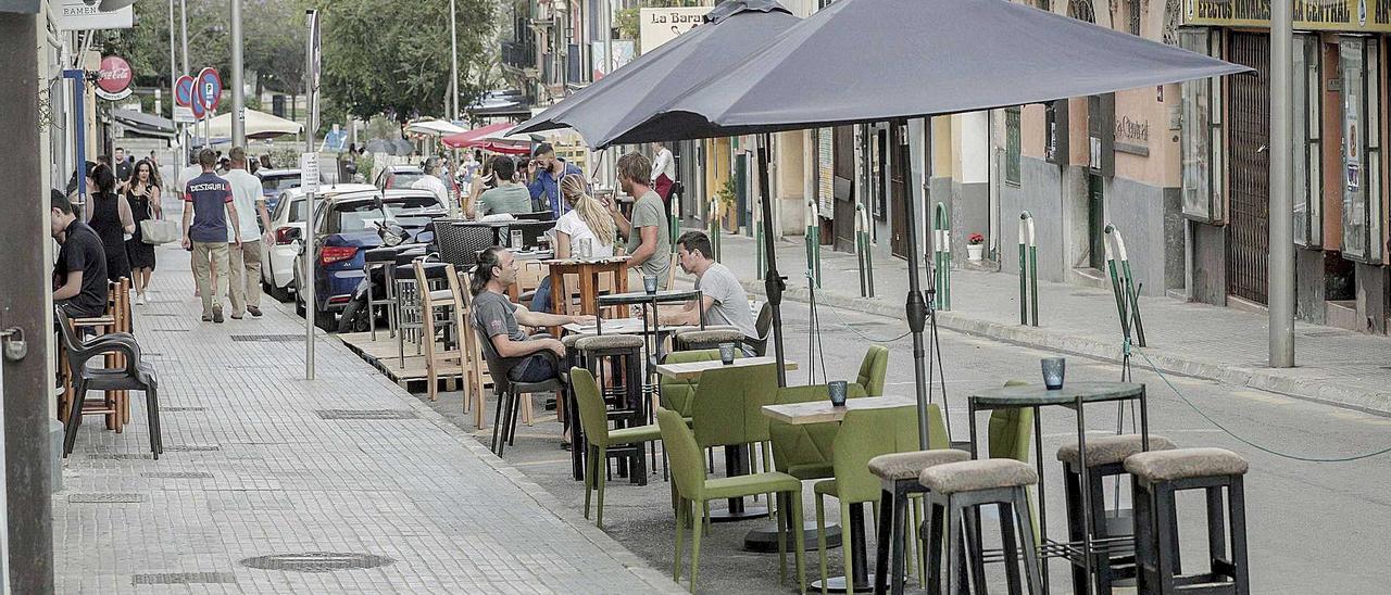 Bares y restaurantes han registrado una fuerte caída de ingresos a causa de la covid-19.