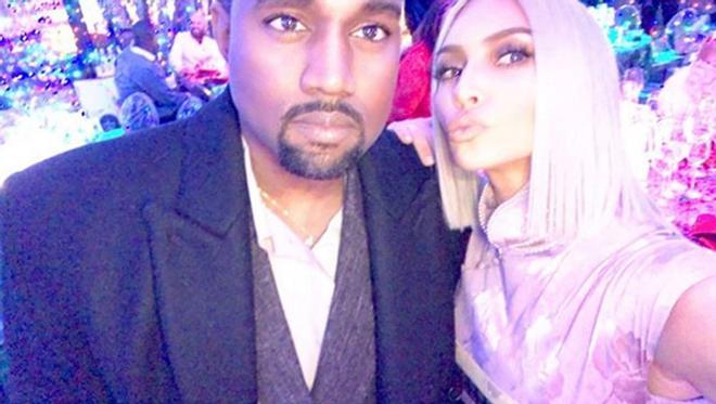 Kanye West y Kim Kardashian en Nochebuena
