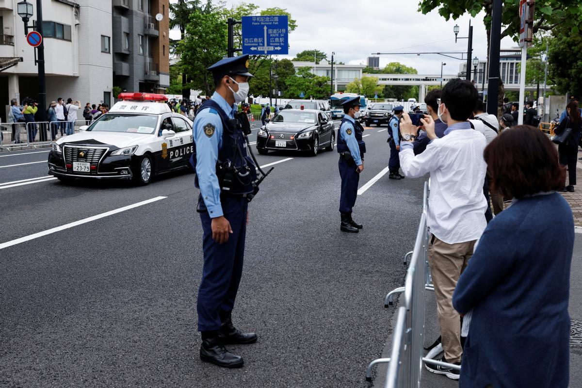 Los líderes del G7 visitan el Memorial Park para las víctimas de la bomba atómica en Hiroshima, entre protestas