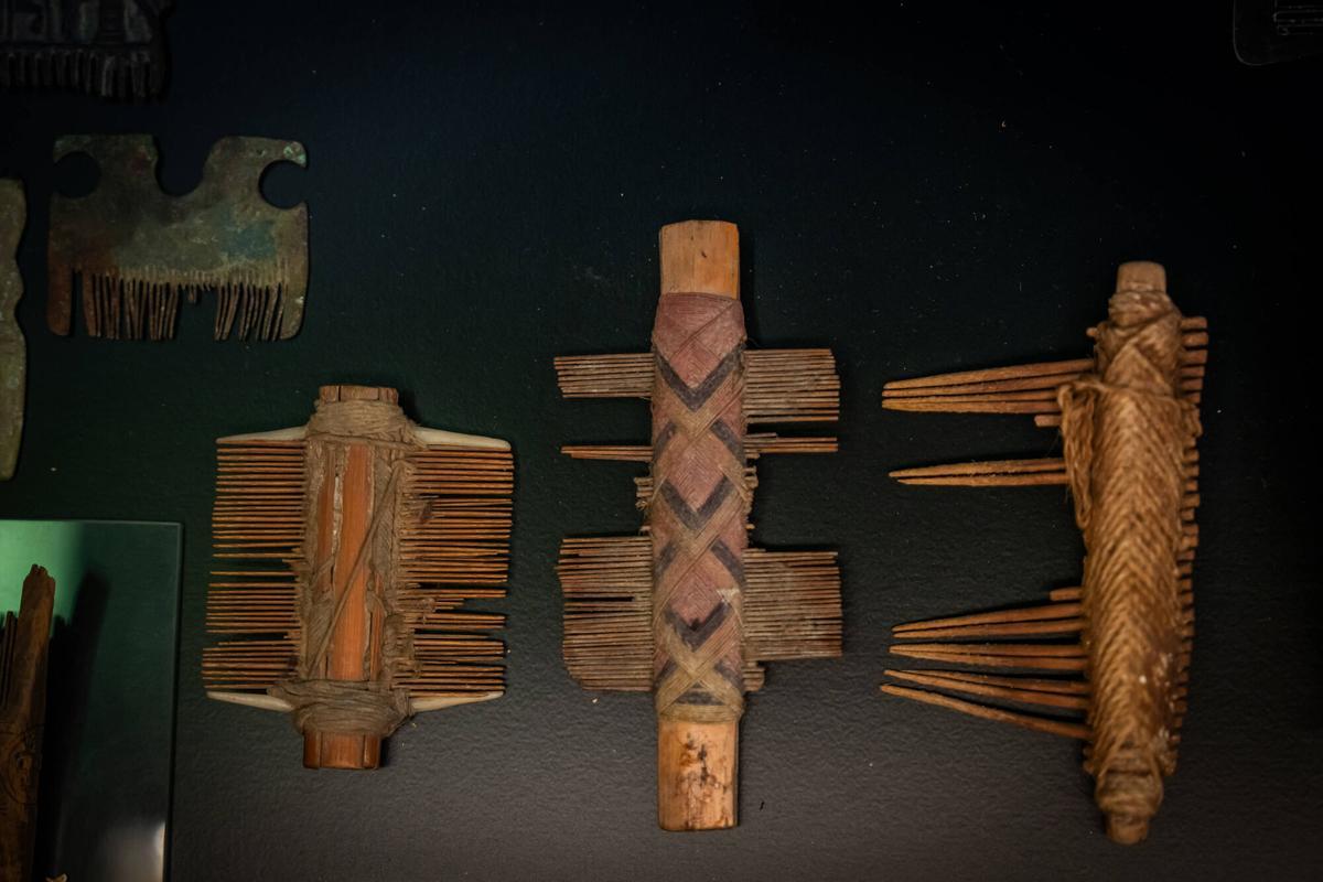 barcelona 24/04/2025 Gente. Entrevista Carol Pagès en el Museu de la peluquería Raffel Pagès, con motivo del próximo centenario del gran peluquero catalán. Entrevista y recorrido por las piezas más icónicas de su museo. AUTOR: JORDI OTIX