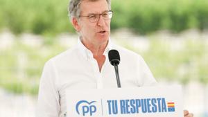 Feijóo es llança contra el PSOE per "menystenir els agricultors"