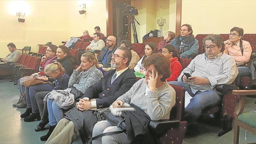 La Junta realizará las obras del colegio del Carmen demandadas por el PP