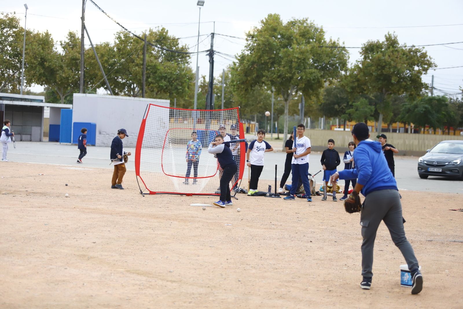 El béisbol une a cordobeses y migrantes en el club Kyrios