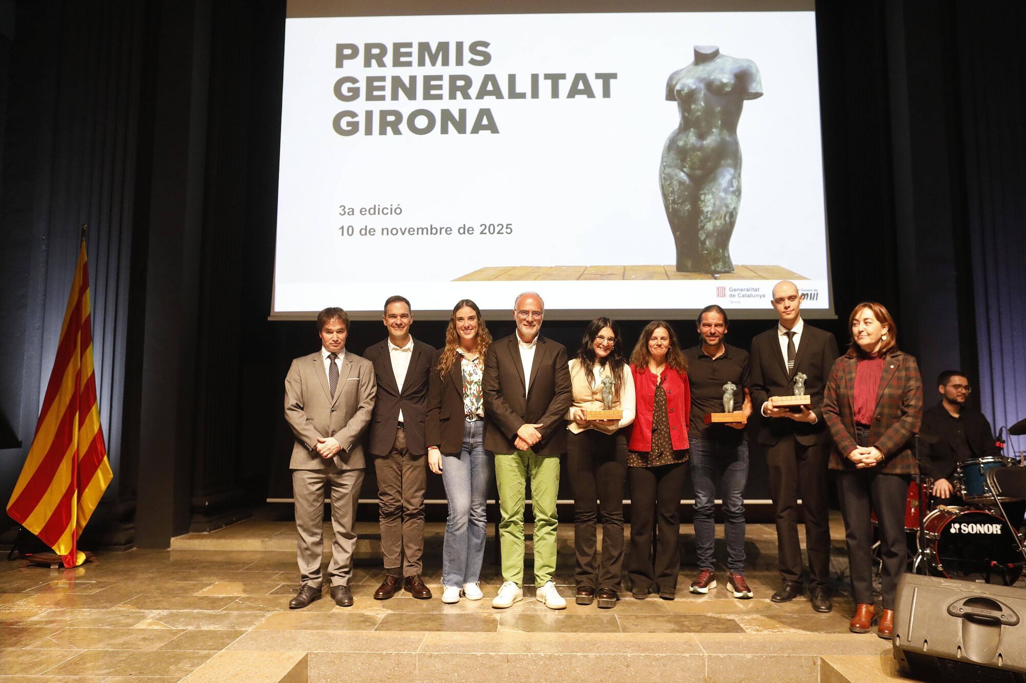 Girona. Auditori Josep Irla. Tercera edicio dels &quot;Premis Generalitat Girona&quot;. premiats Projecte Rossinyol, Wikiloc i Ramon Brugada.