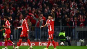 MUNICH (Germany), 06/03/2026.- Luis Diaz of Munich celebrates with teammates after scoring the 1-0 during the German Bundesliga soccer match between Bayern Munich - Borussia Moenchengladbach in Munich, Germany, 06 March 2026. (Alemania) EFE/EPA/ANNA SZILAGYI