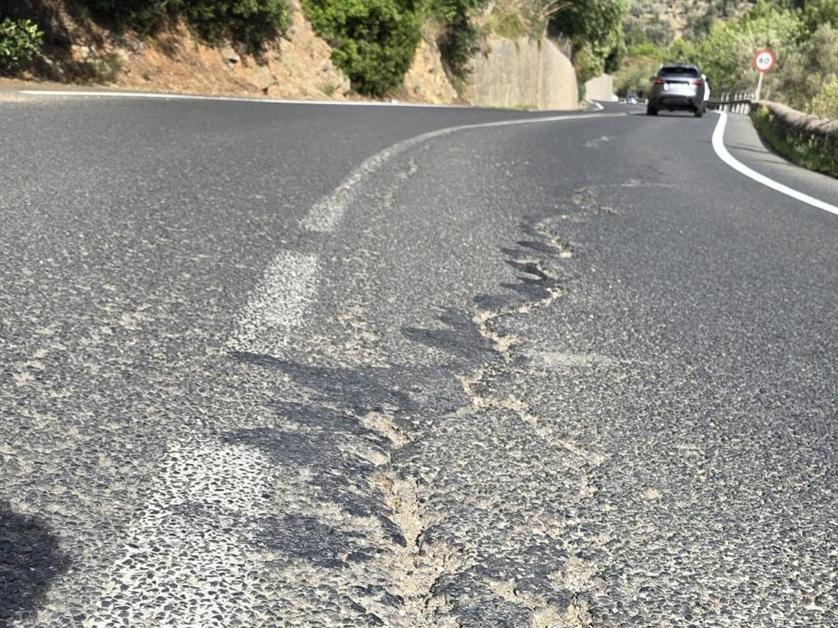 Mal estado de la carretera para acceder a Sóller.