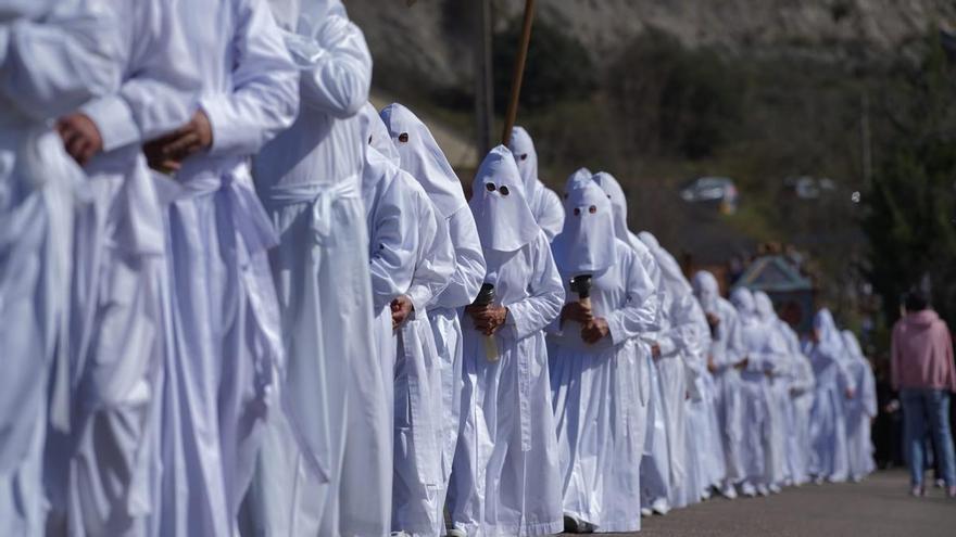 VÍDEO | Revive la procesión del Santo Entierro en Bercianos de Aliste 2023