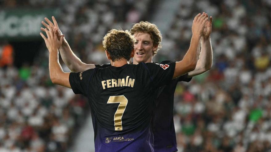 Flick inventa nous recursos per al Barça a l’espera del ‘nou’