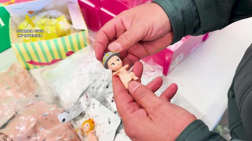 Requisados más de 7.300 muñecos de Sonny Angels falsos en Badalona