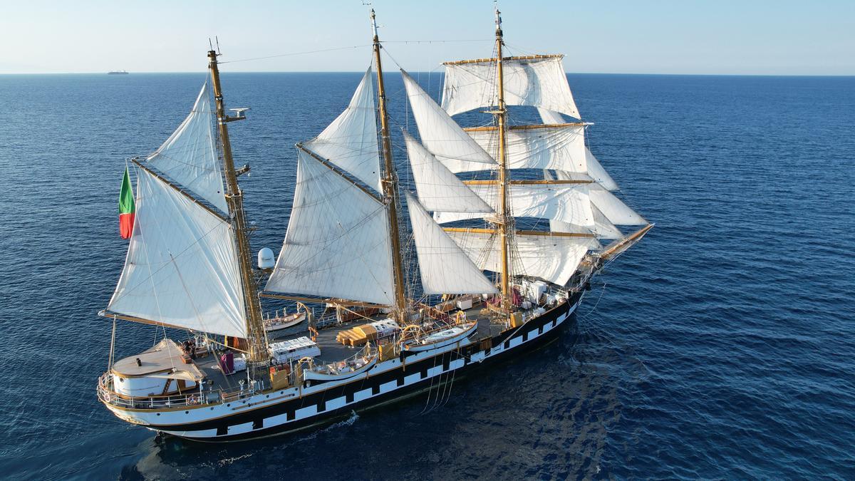 El buque escuela Palinuro llega a València y se podrá visitar durante dos días de agosto.
