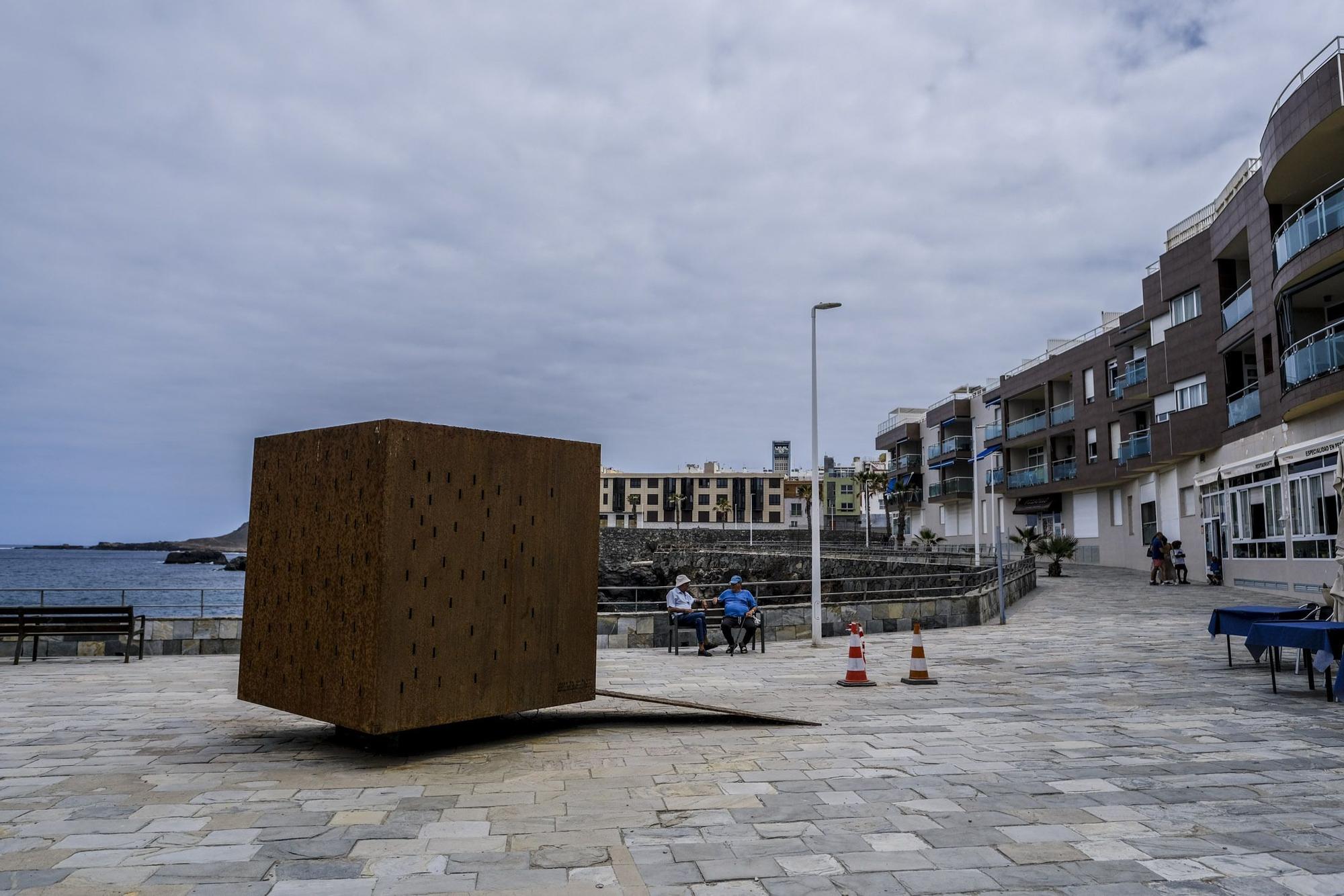 Una mañana de julio en el Paseo de Las Canteras y El Confital