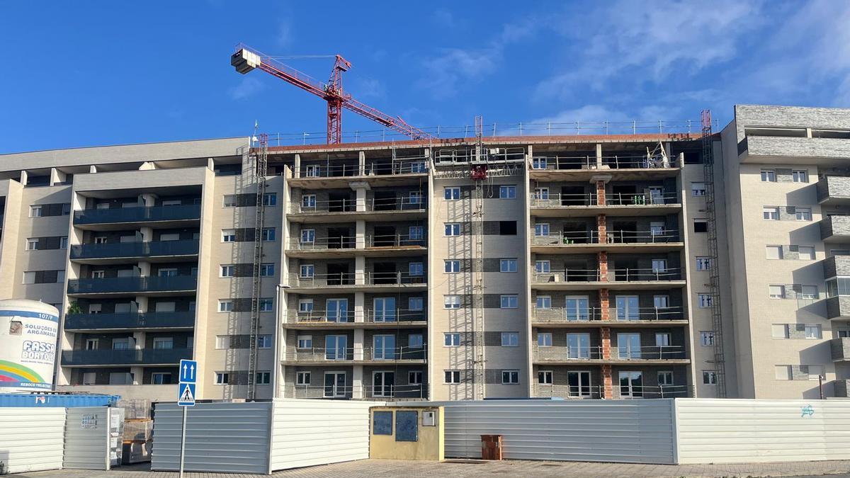 Edificios residenciales en el barrio de El Junquillo, una de las zonas de mayor expansión en la ciudad.