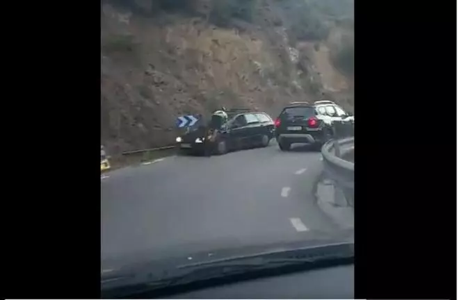 ¡Vídeo! La imprudencia viral de un ciclista que casi acaba en tragedia