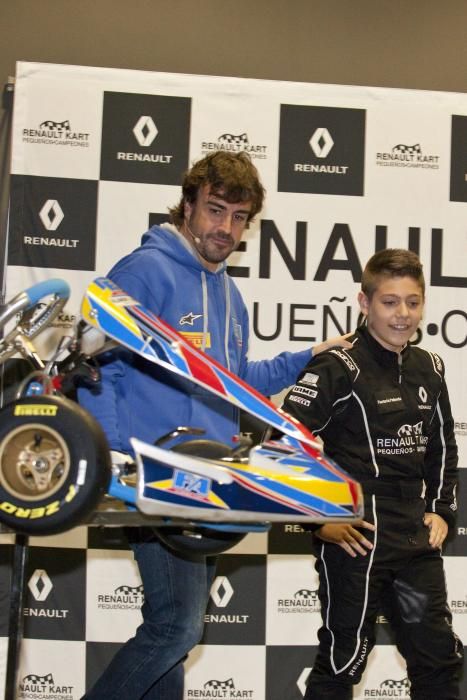 Fernando Alonso entrega los premios Reanult Kart