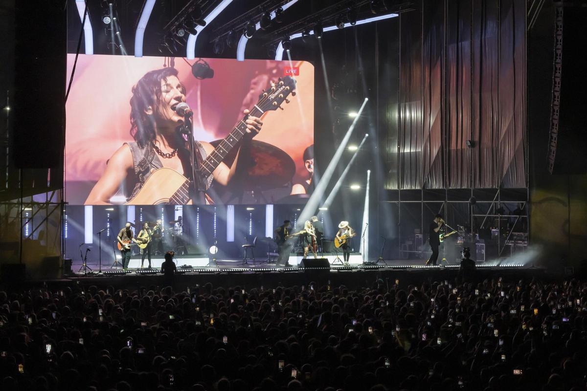 Más de 8.500 personas disfrutan del concierto de Melendi en Brilla Torrevieja