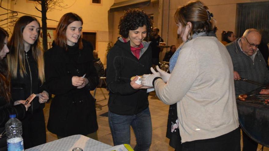 Berga enceta els actes del Carnestoltes amb un Dijous Llarder al carrer