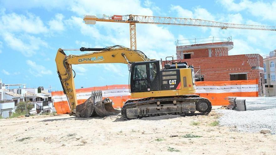La Vega Baja lidera la construcción en la provincia de Alicante en plena ralentización de la actividad