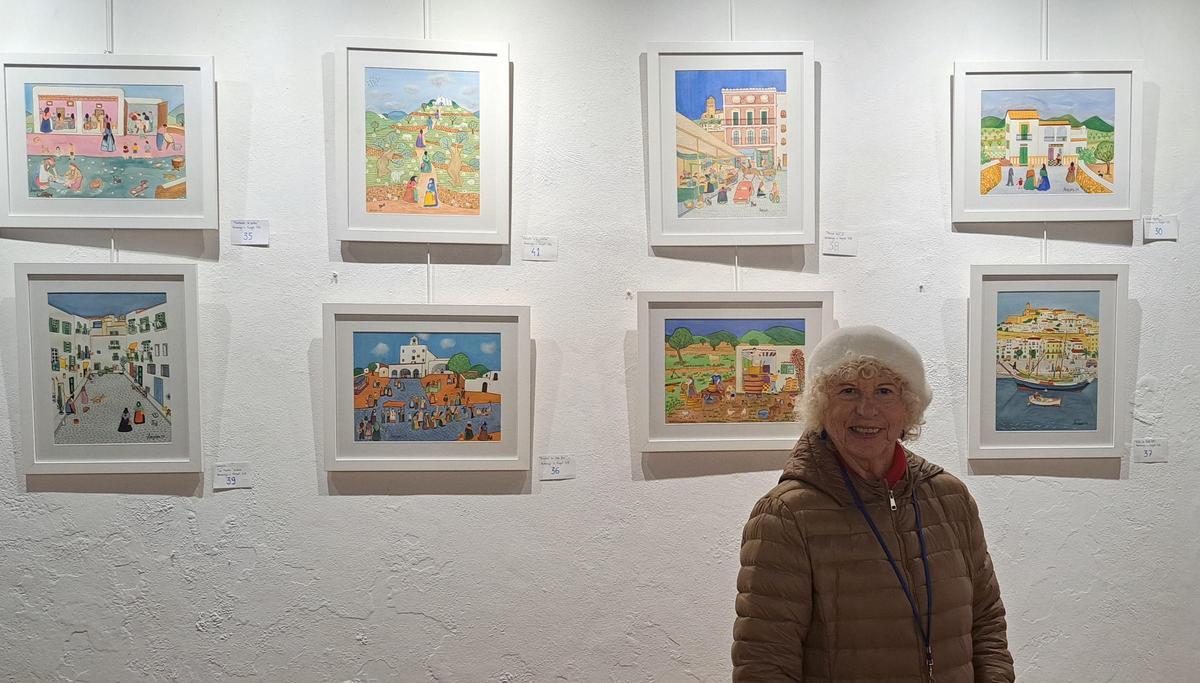 Amparo López en la exposición 'Ibiza naíf años 70'