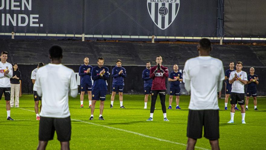 El Valencia ofrece al Levante la ciudad deportiva de Paterna