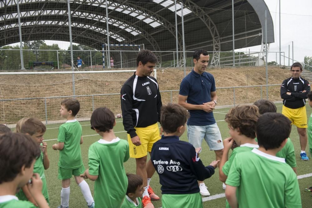 Linares visita el campus del Real Oviedo