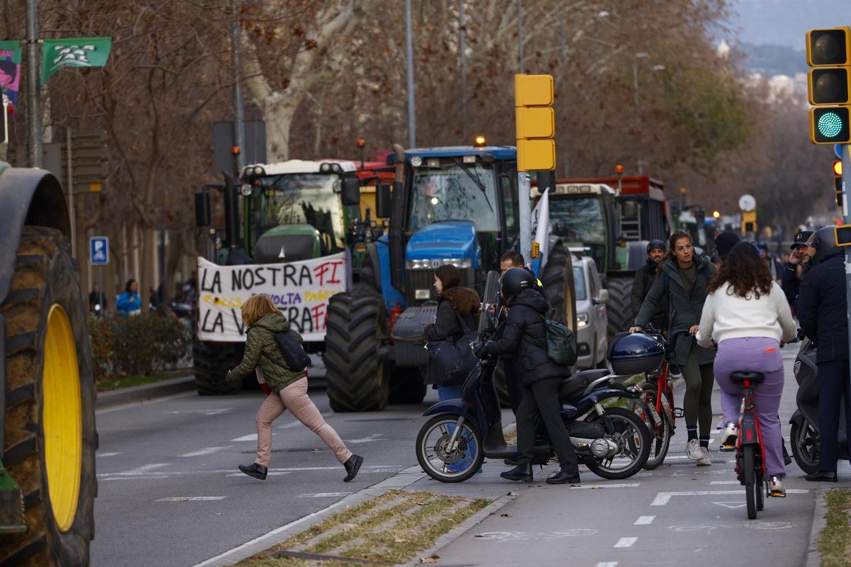 La marcha de tractores en Barcelona se dirige al Parlament