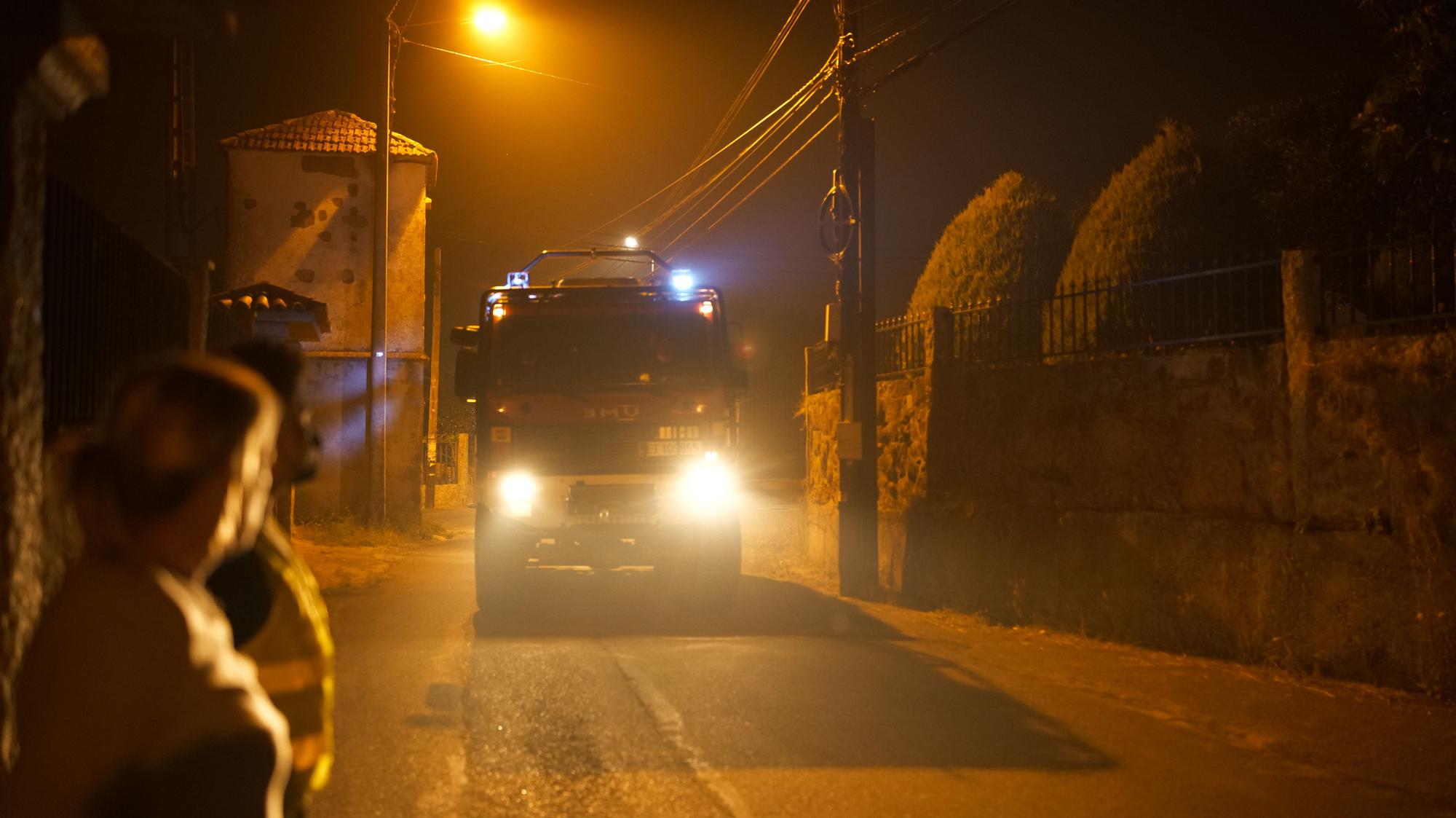 Incendios en Galicia: Vilagarcía y su comarca luchan contra el fuego