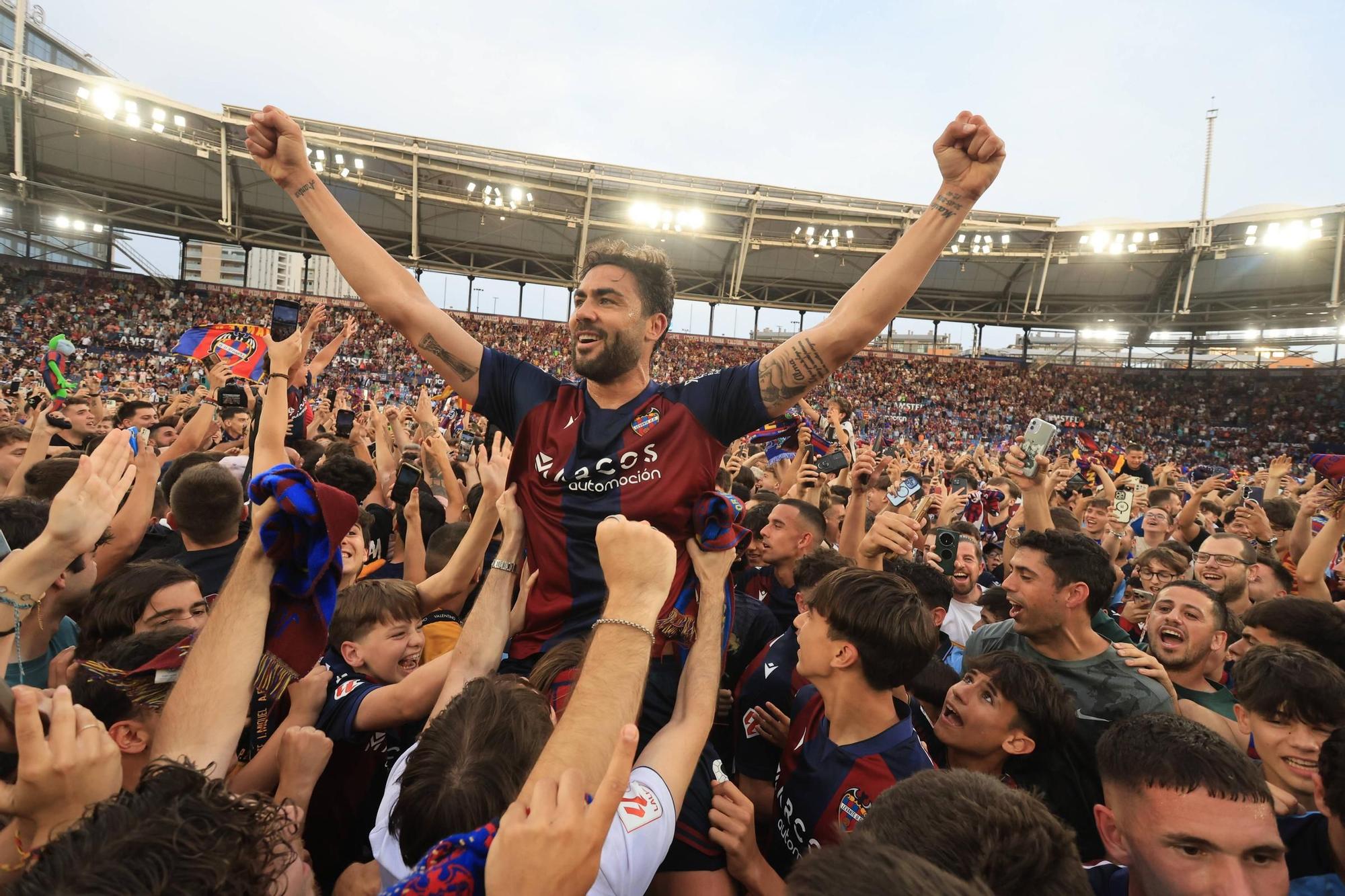 Las mejores imágenes de la celebración del Levante en el Ciutat