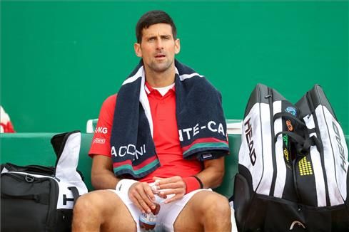 Djokovic, en un descanso en Montecarlo.