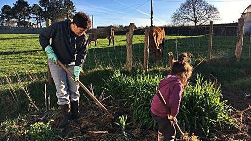 Las vecinas de Coirós, protagonistas de una muestra