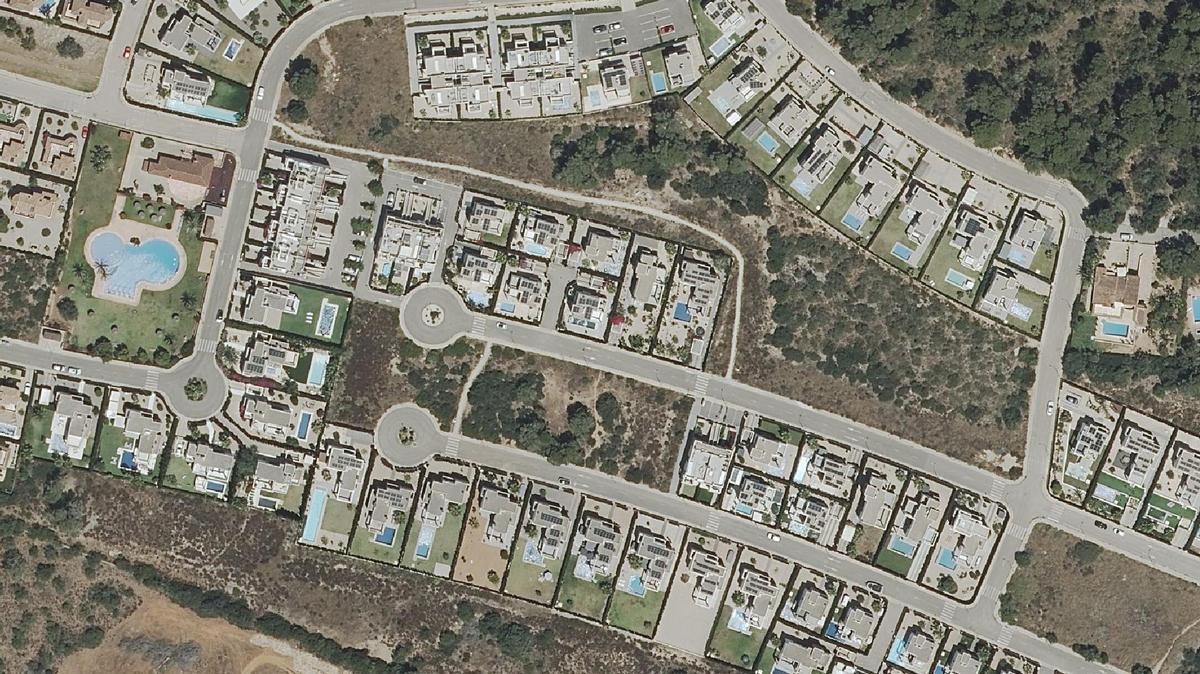 Mapa aéreo de piscinas en Cala Murada. Mapa aéreo de piscinas en Cala Murada.
