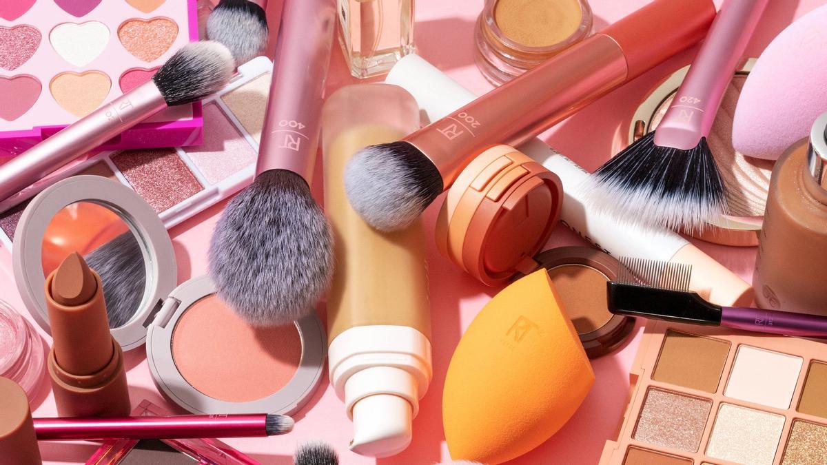 10 Brochas Maquillaje + Neceser