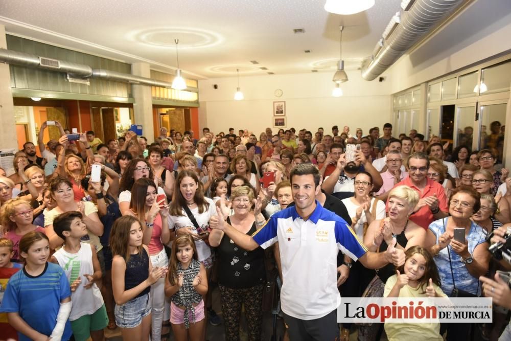 Recibimiento de Miguel Ángel López en Llano de Brujas a su vuelta de Río