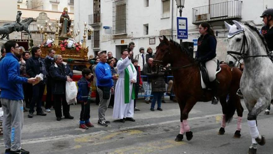 La tradicional bendición de los animales llena las calles de Segorbe