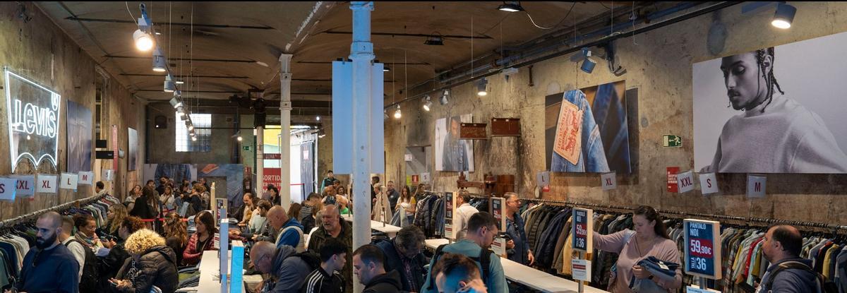 Interior d'una de les botigues del Rec