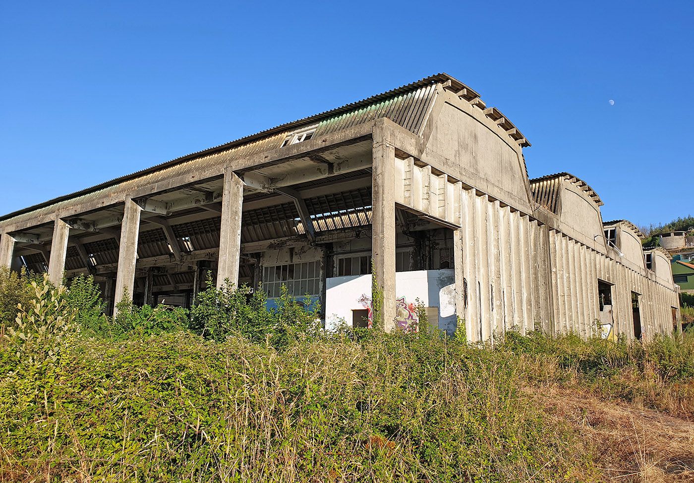 Estado actual de las viejas fábricas de GEA en Coruxo