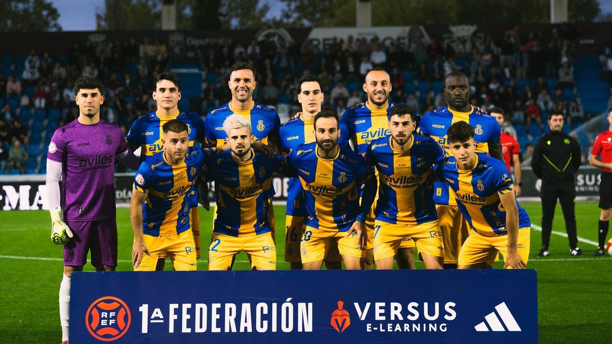 Una formación del Real Avilés