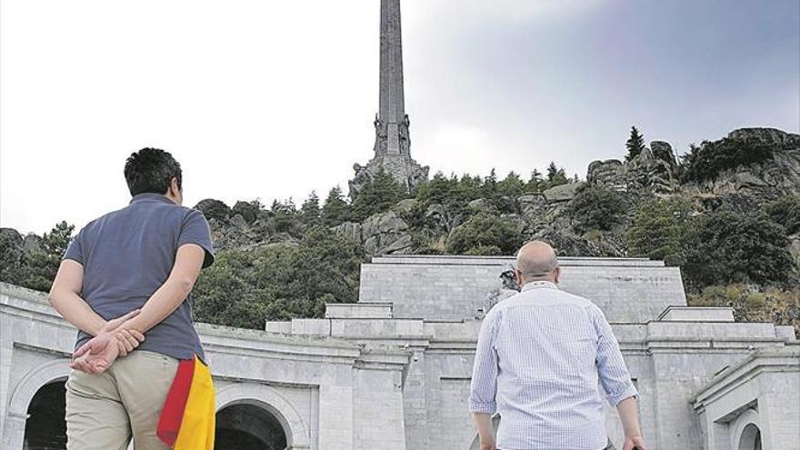 El Supremo pide al Gobierno el acuerdo para exhumar a Franco