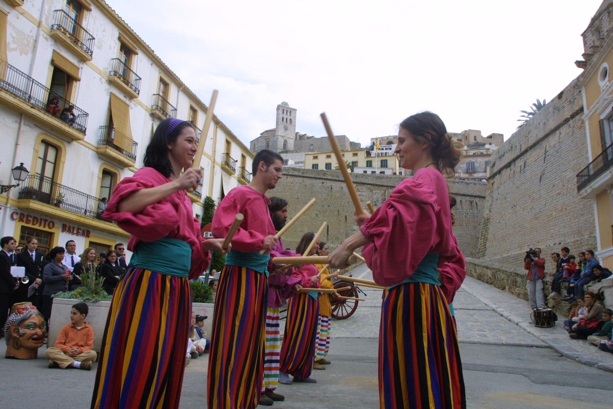 Edición de 2002 de la Feria Medieval de Ibiza.