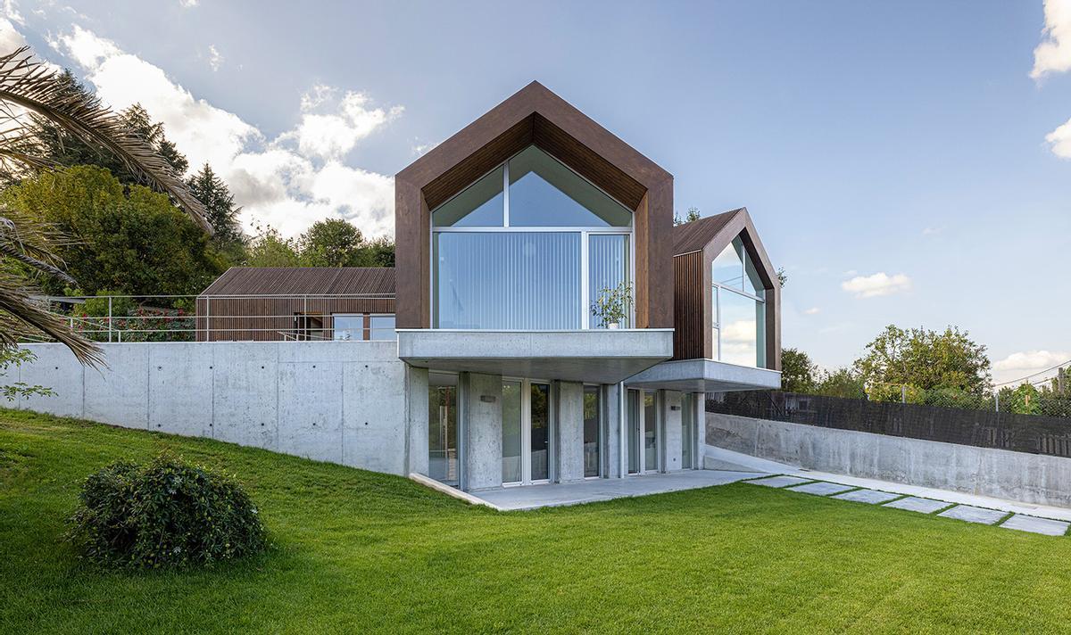 Vivienda unifamiliar en Pereiro de Aguiar. Un proyecto de Juan Seara Oro y Berta Peleteiro Varela