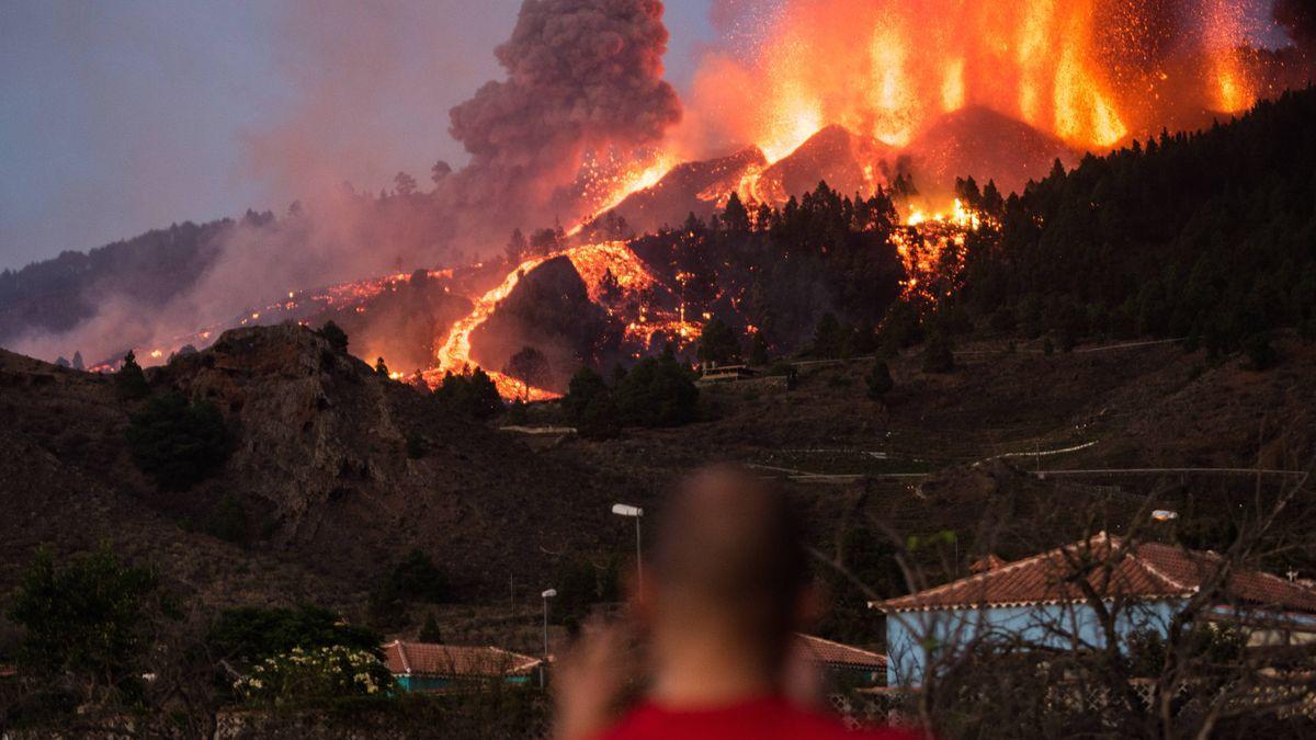 Lava expulsada por el volcán Cumbre Vieja de La Palma.